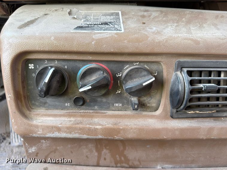 image for item DN6670 2005 Mack Granite CV713  ready mix truck