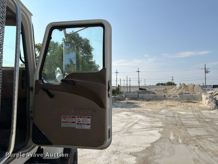 image for item DN6670 2005 Mack Granite CV713  ready mix truck