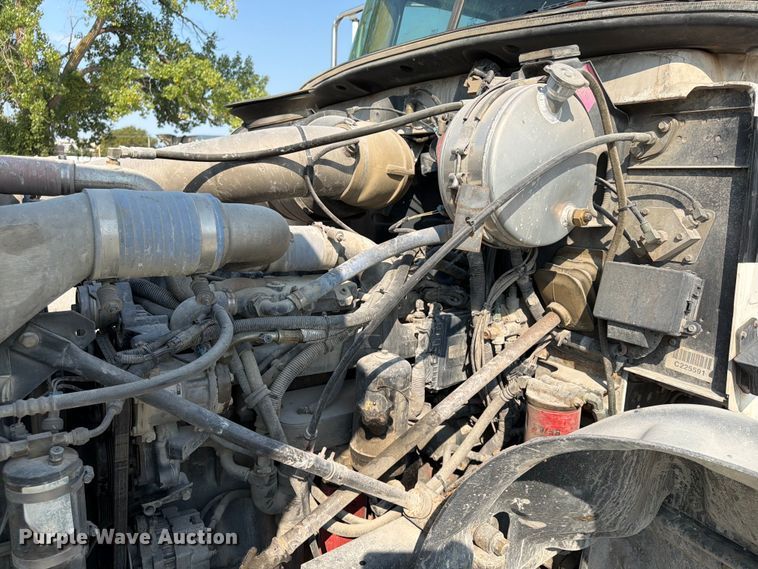 image for item DN6670 2005 Mack Granite CV713  ready mix truck