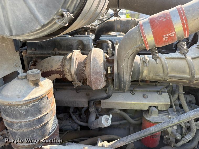 image for item DN6670 2005 Mack Granite CV713  ready mix truck