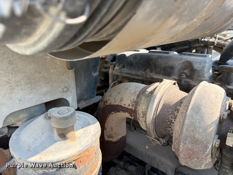 image for item DN6670 2005 Mack Granite CV713  ready mix truck