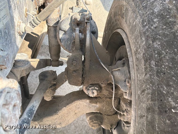 image for item DN6670 2005 Mack Granite CV713  ready mix truck