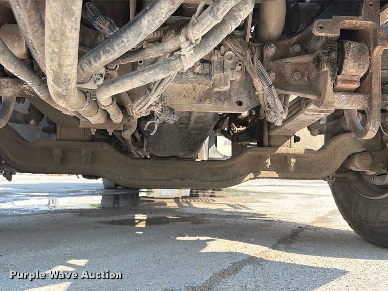 image for item DN6670 2005 Mack Granite CV713  ready mix truck