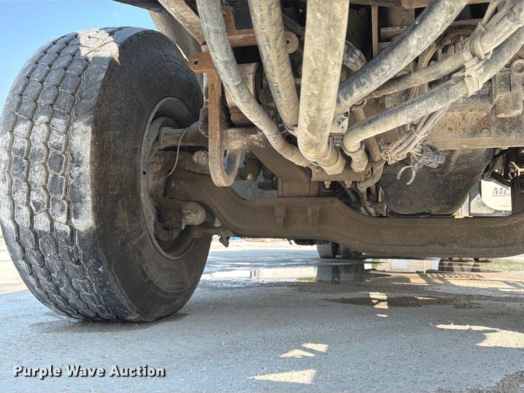 image for item DN6670 2005 Mack Granite CV713  ready mix truck