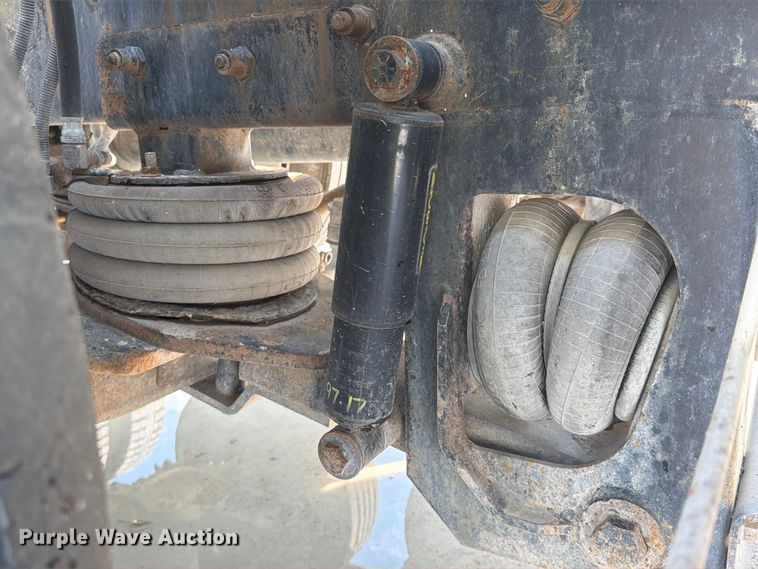image for item DN6670 2005 Mack Granite CV713  ready mix truck