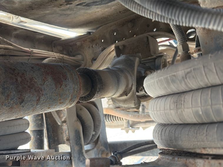 image for item DN6670 2005 Mack Granite CV713  ready mix truck