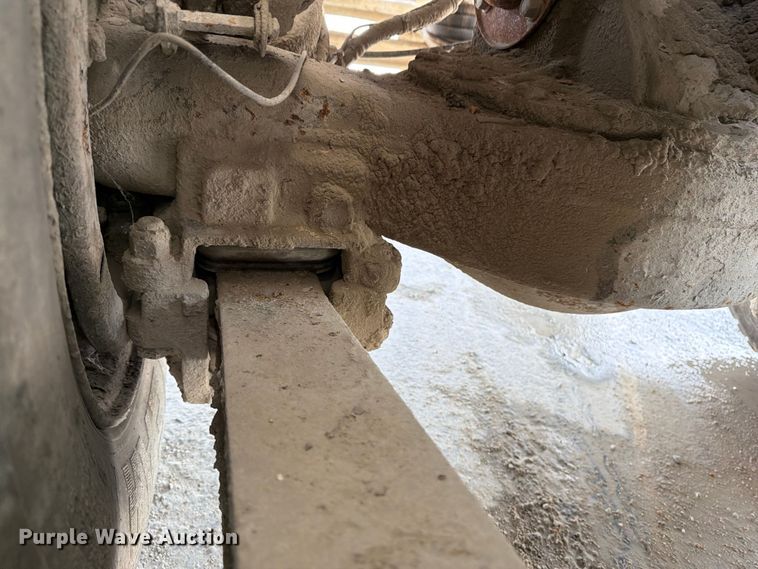 image for item DN6670 2005 Mack Granite CV713  ready mix truck