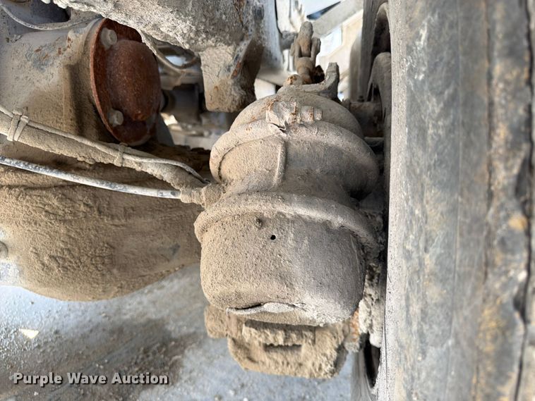 image for item DN6670 2005 Mack Granite CV713  ready mix truck