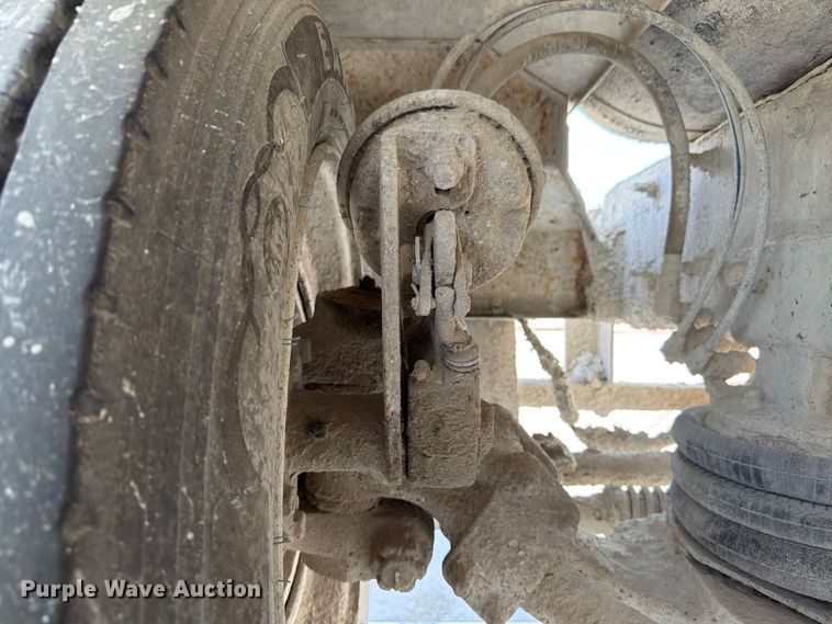 image for item DN6670 2005 Mack Granite CV713  ready mix truck