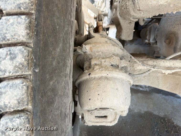 image for item DN6670 2005 Mack Granite CV713  ready mix truck