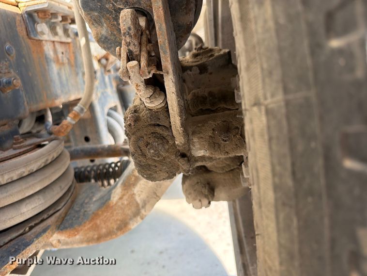 image for item DN6670 2005 Mack Granite CV713  ready mix truck