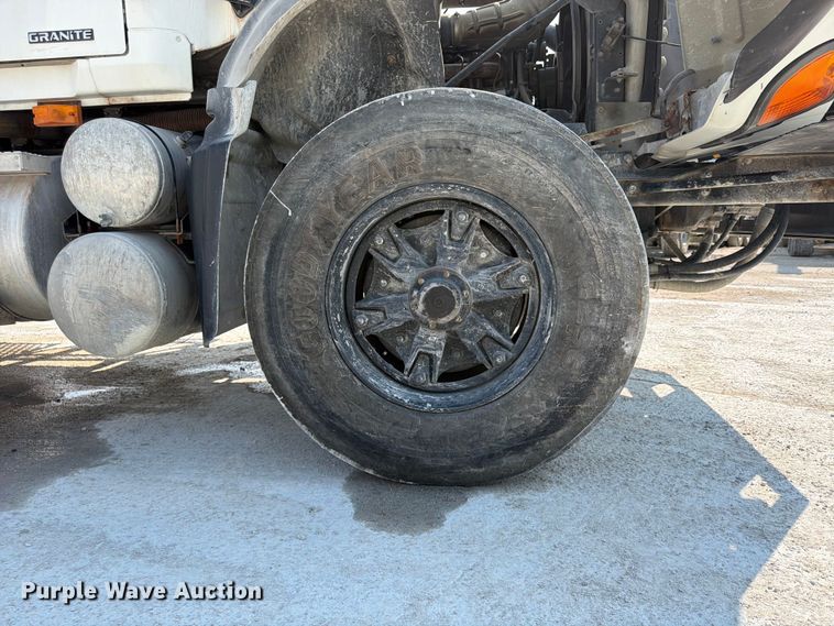 image for item DN6670 2005 Mack Granite CV713  ready mix truck