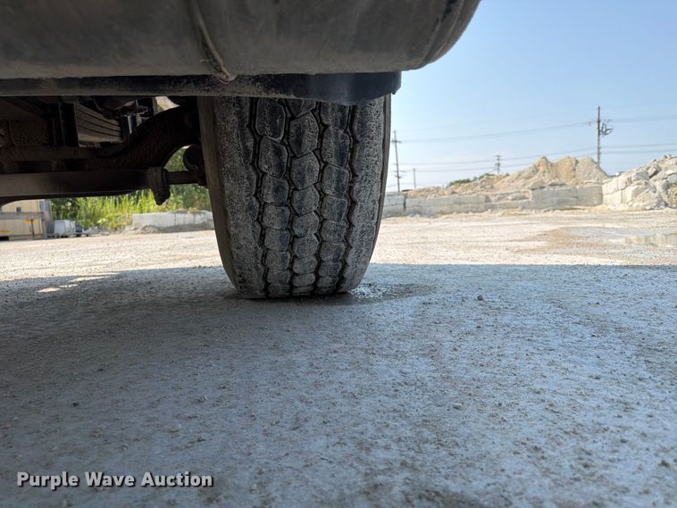image for item DN6670 2005 Mack Granite CV713  ready mix truck