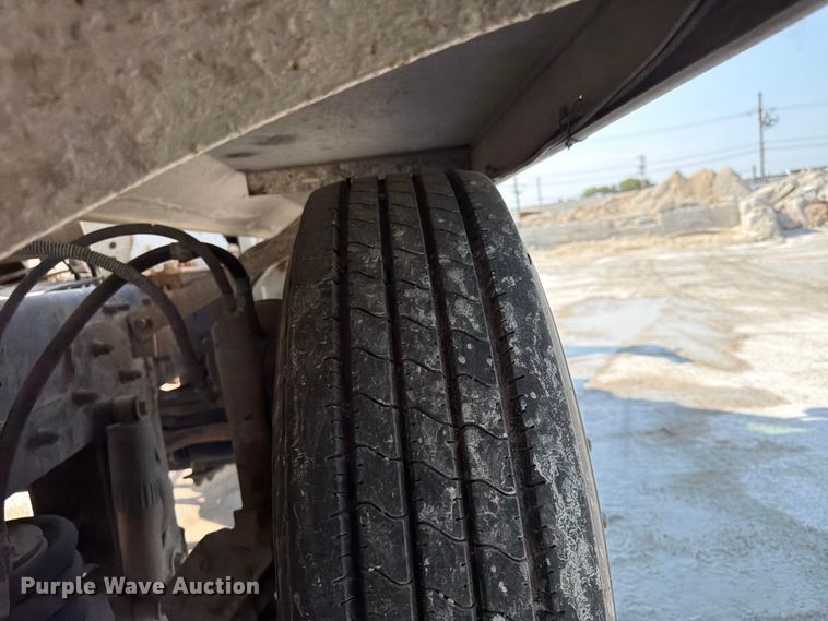 image for item DN6670 2005 Mack Granite CV713  ready mix truck