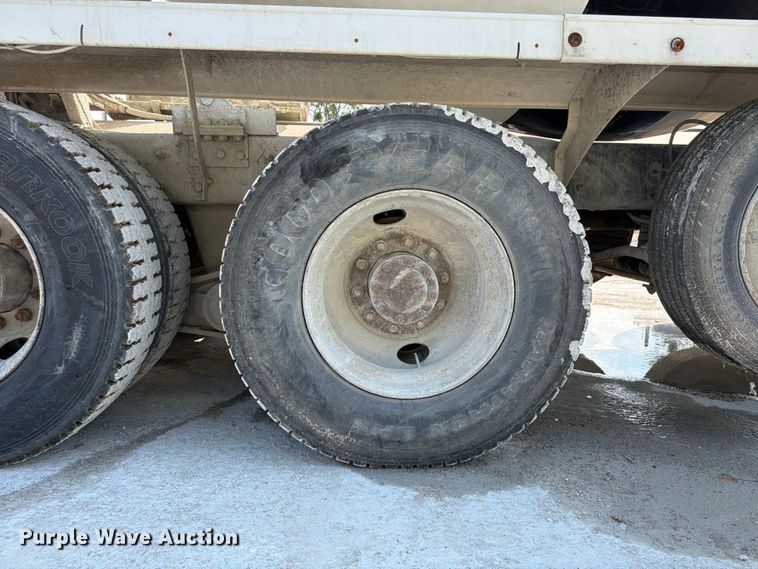 image for item DN6670 2005 Mack Granite CV713  ready mix truck