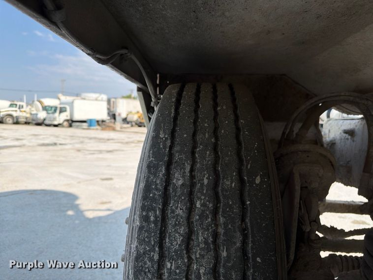 image for item DN6670 2005 Mack Granite CV713  ready mix truck