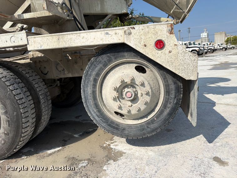 image for item DN6670 2005 Mack Granite CV713  ready mix truck