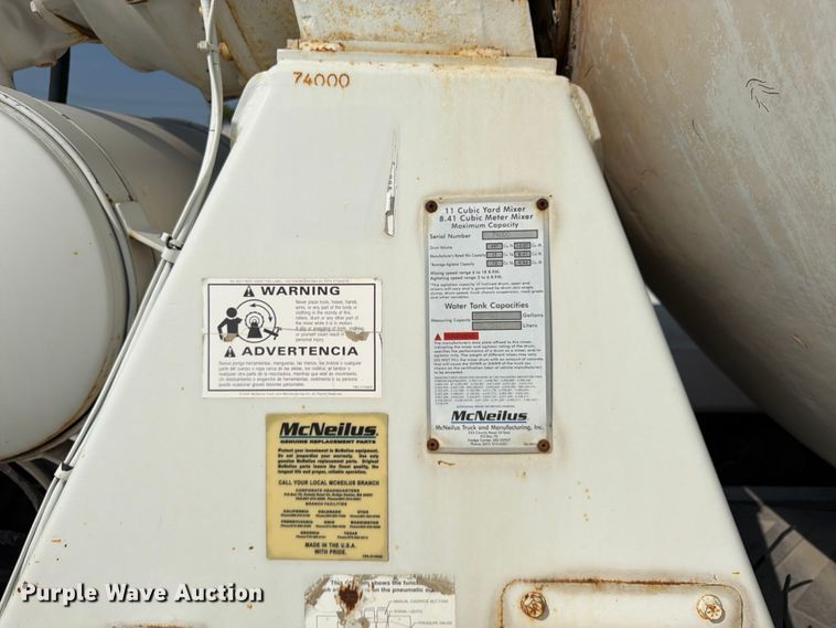 image for item DN6670 2005 Mack Granite CV713  ready mix truck