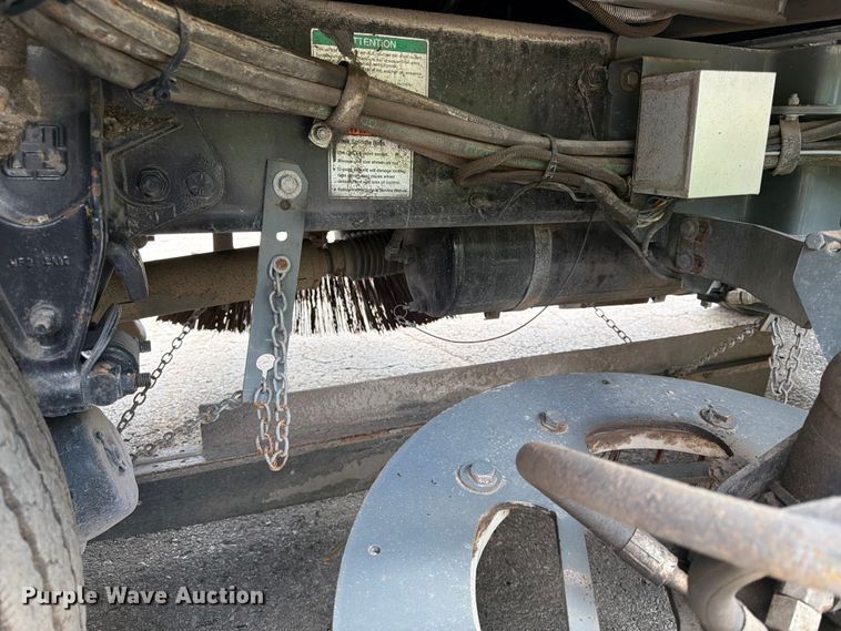 image for item DQ7840 2013 Freightliner Business Class M2 street sweeper truck
