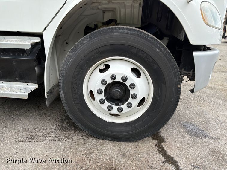 image for item DQ7840 2013 Freightliner Business Class M2 street sweeper truck
