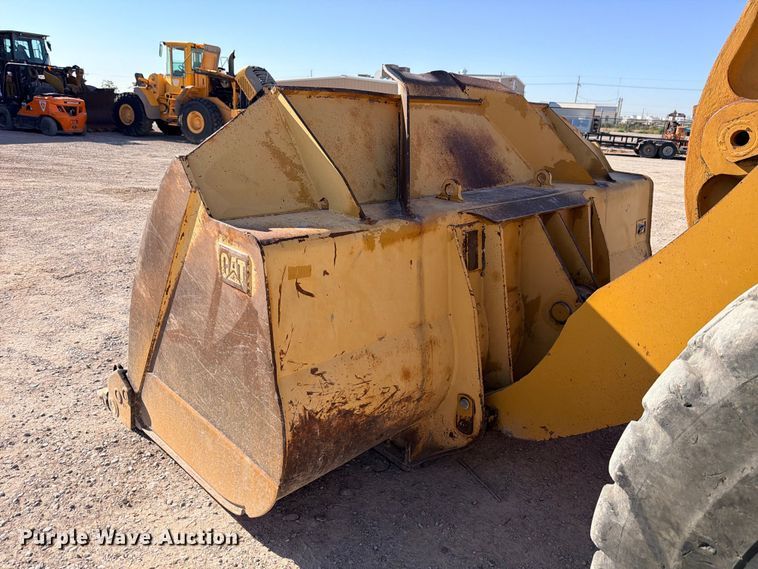 image for item DU1500 2014 Caterpillar 972M wheel loader
