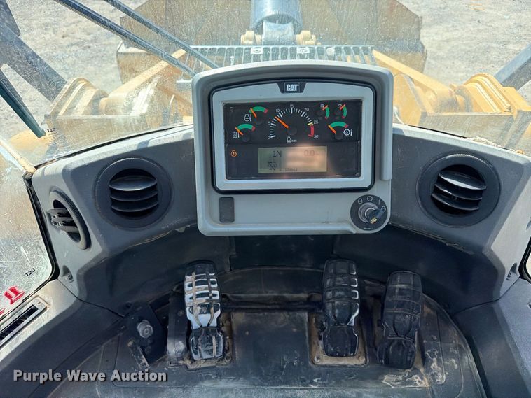 image for item DU1500 2014 Caterpillar 972M wheel loader