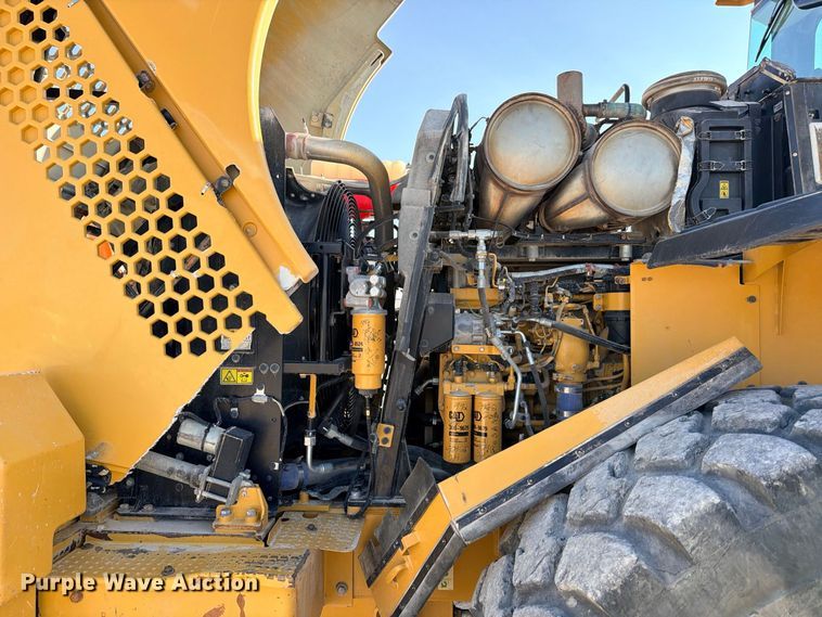 image for item DU1500 2014 Caterpillar 972M wheel loader