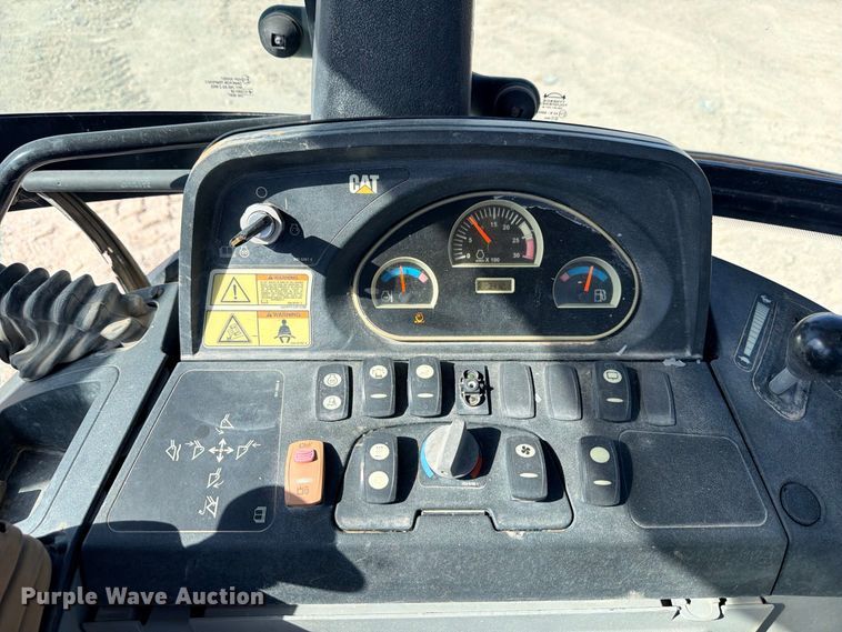 image for item DU1501 2011 Caterpillar 420E backhoe