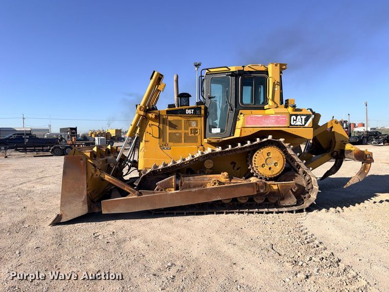 image for item DU1502 2007 Caterpillar D6T XL dozer
