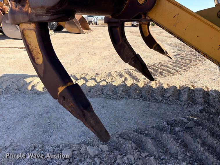 image for item DU1502 2007 Caterpillar D6T XL dozer
