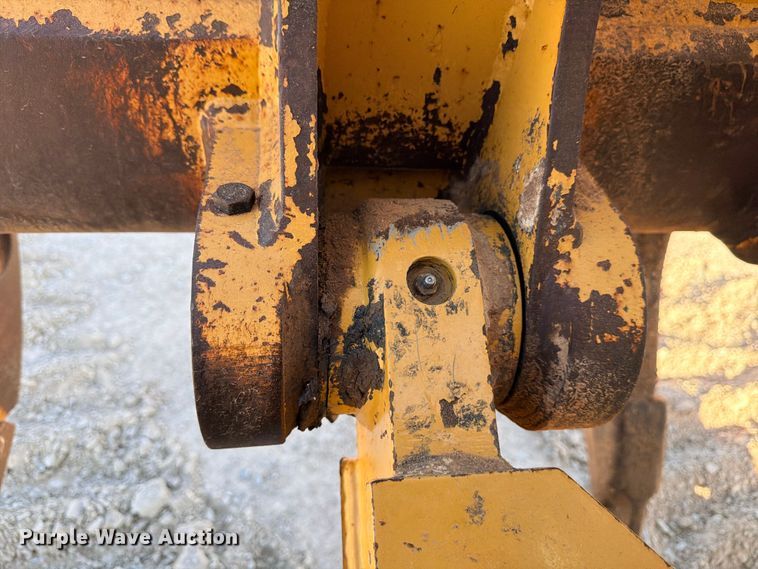 image for item DU1502 2007 Caterpillar D6T XL dozer