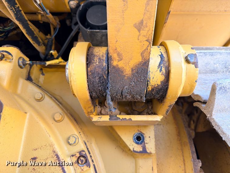 image for item DU1502 2007 Caterpillar D6T XL dozer
