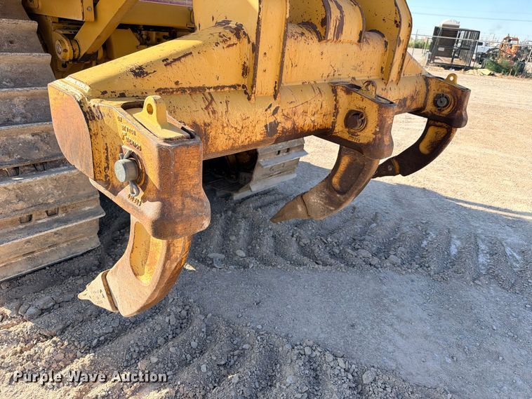image for item DU1502 2007 Caterpillar D6T XL dozer