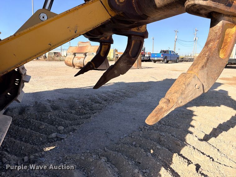 image for item DU1502 2007 Caterpillar D6T XL dozer