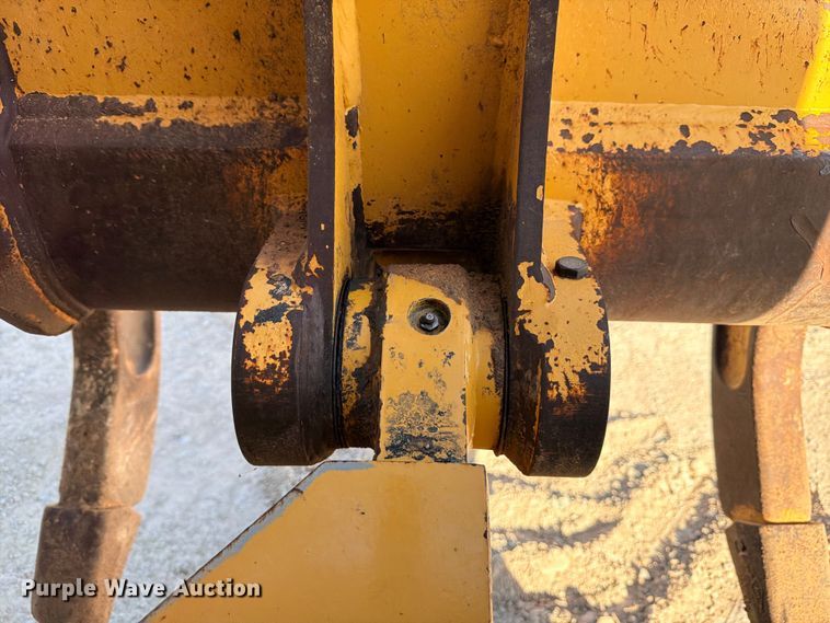 image for item DU1502 2007 Caterpillar D6T XL dozer