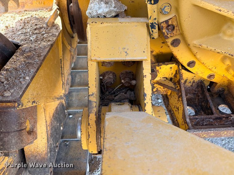 image for item DU1502 2007 Caterpillar D6T XL dozer