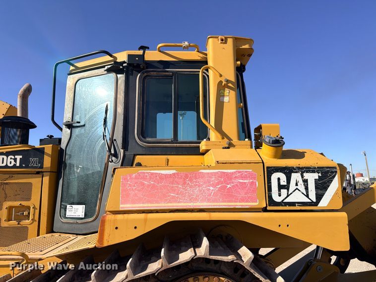 image for item DU1502 2007 Caterpillar D6T XL dozer