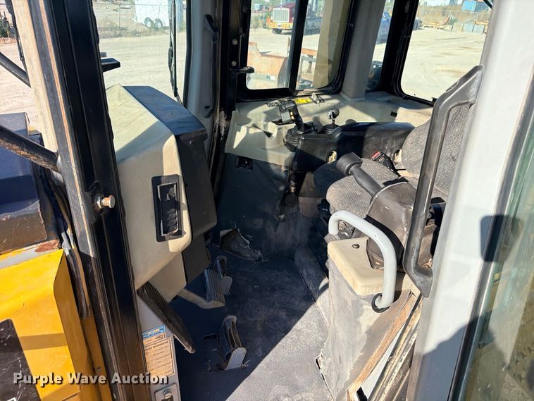 image for item DU1502 2007 Caterpillar D6T XL dozer