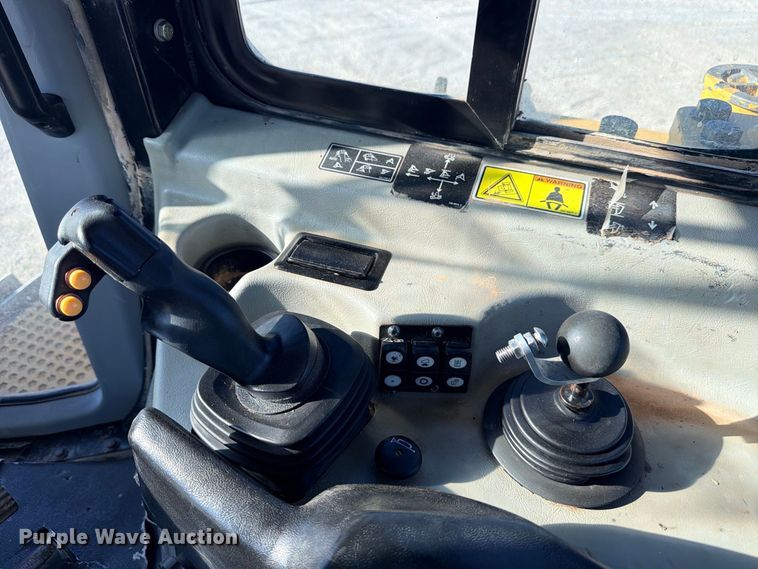 image for item DU1502 2007 Caterpillar D6T XL dozer