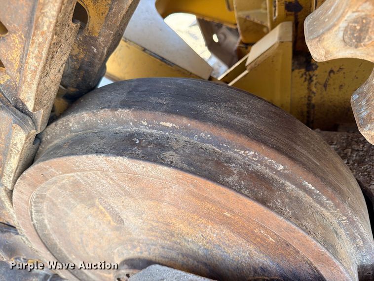 image for item DU1502 2007 Caterpillar D6T XL dozer