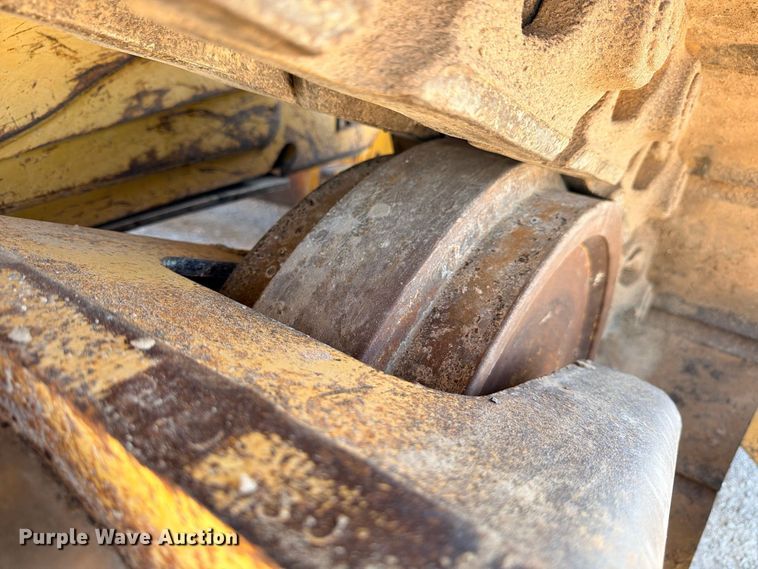 image for item DU1502 2007 Caterpillar D6T XL dozer