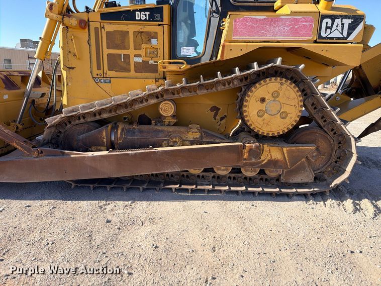 image for item DU1502 2007 Caterpillar D6T XL dozer