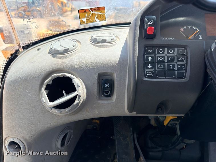 image for item DU1503 2008 Volvo L120F wheel loader