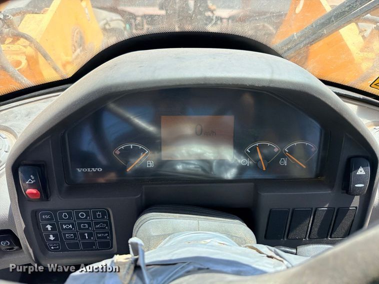 image for item DU1503 2008 Volvo L120F wheel loader