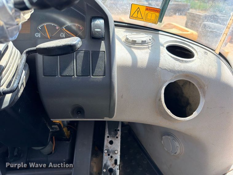 image for item DU1503 2008 Volvo L120F wheel loader