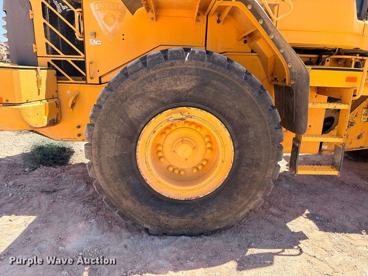 image for item DU1503 2008 Volvo L120F wheel loader