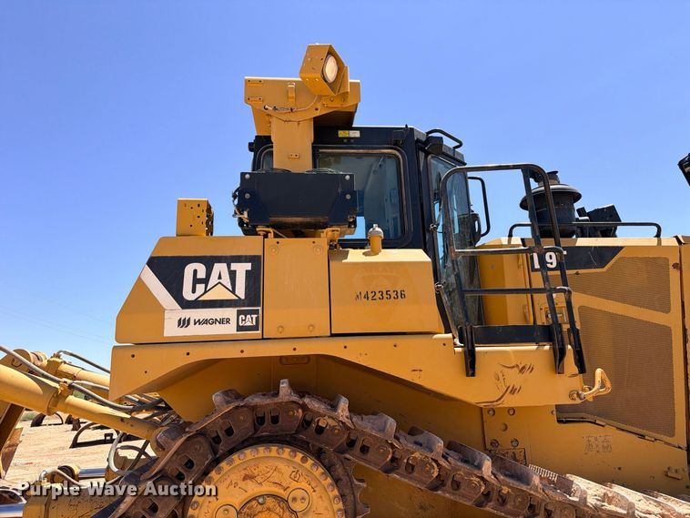 image for item DU1504 2012 Caterpillar D9T dozer