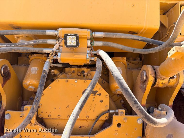 image for item DU1504 2012 Caterpillar D9T dozer