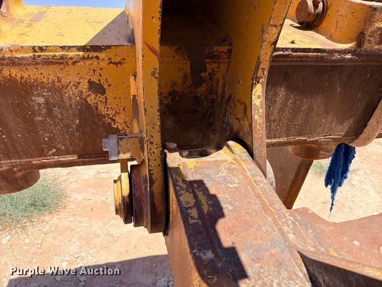 image for item DU1504 2012 Caterpillar D9T dozer