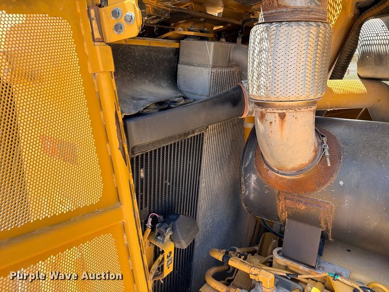 image for item DU1504 2012 Caterpillar D9T dozer